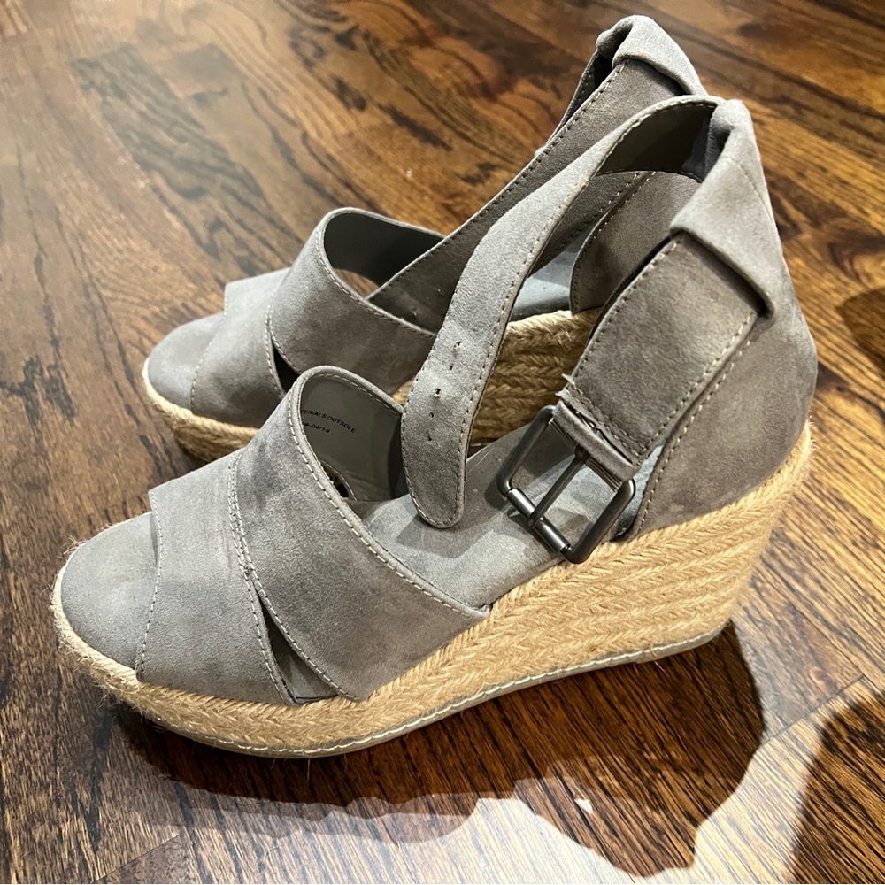 Grey suede platform espadrilles. 4.5 platform heel.